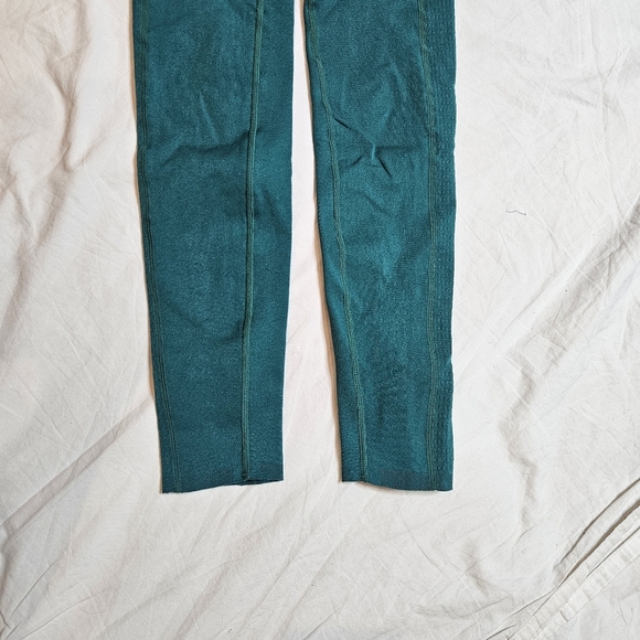 Fabletics High-Waisted SculptKnit Pocket Leggings Dark Jade/Fiesta Green Pink SM - Picture 8 of 13